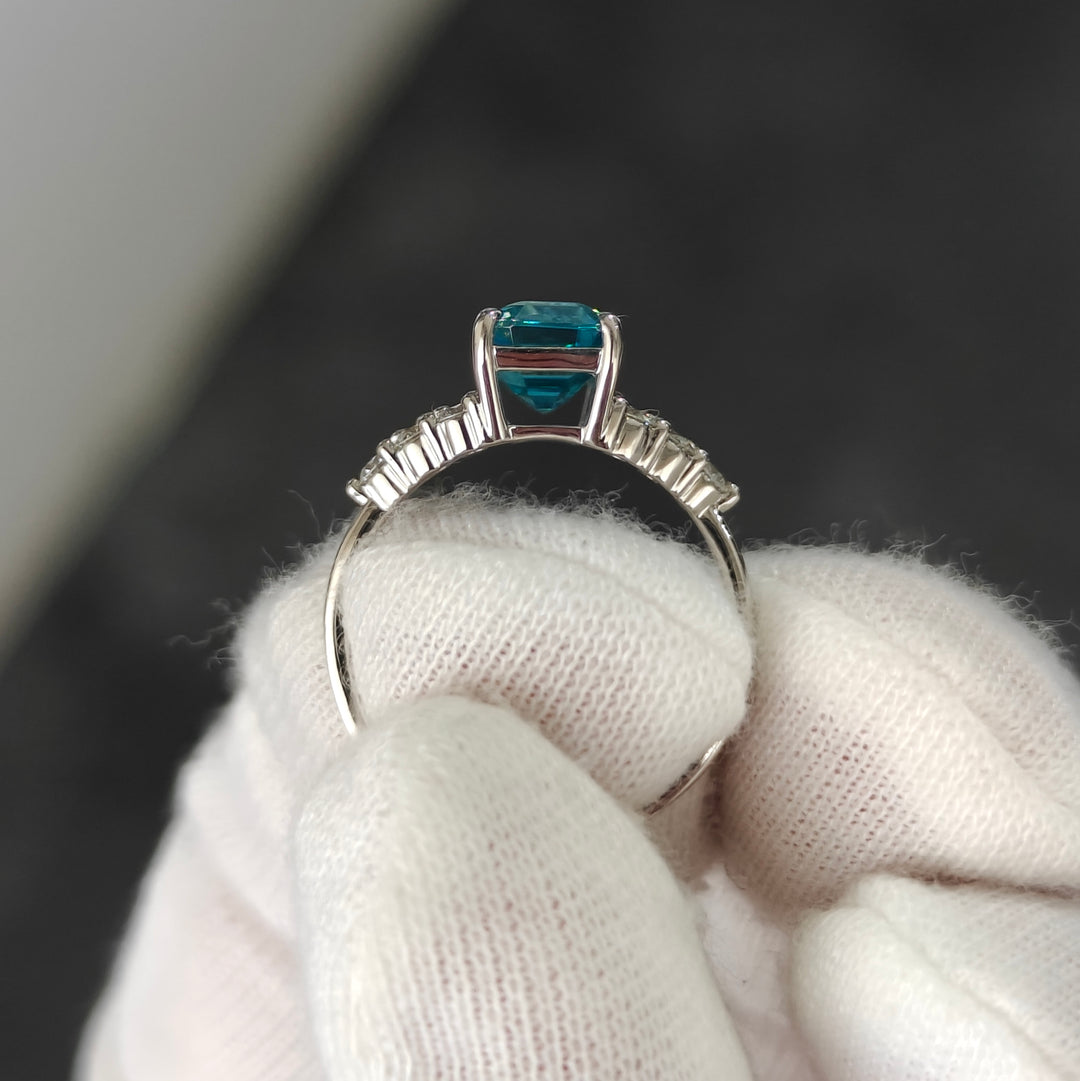 Blue Zircon and Diamond Ring in Platinum 950