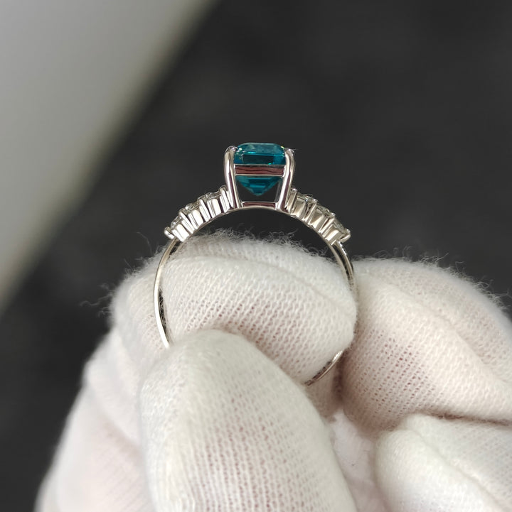 Blue Zircon and Diamond Ring in Platinum 950