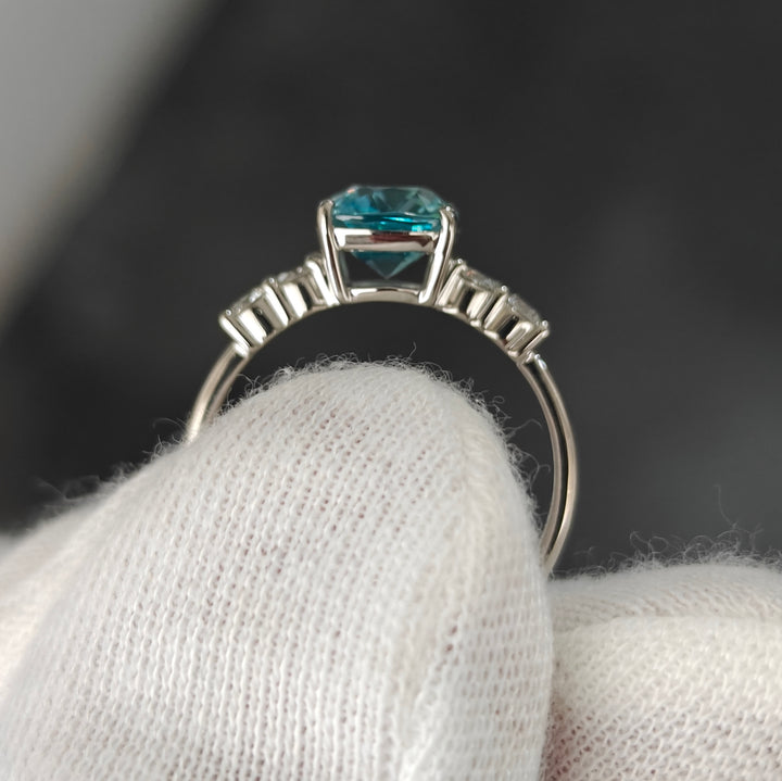 Light Blue Zircon and Diamond Ring in Platinum 950