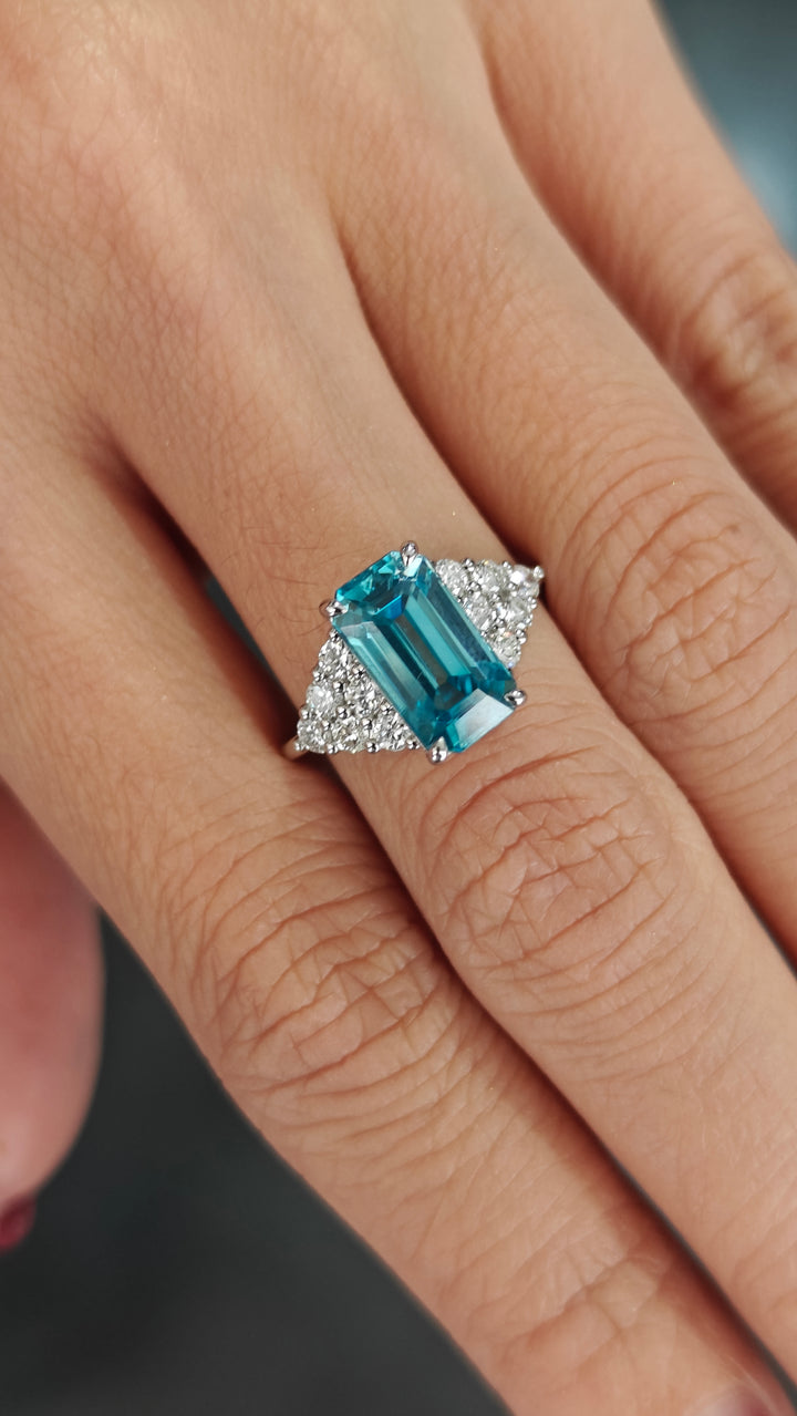 Blue Zircon and Diamond Ring in Platinum 950