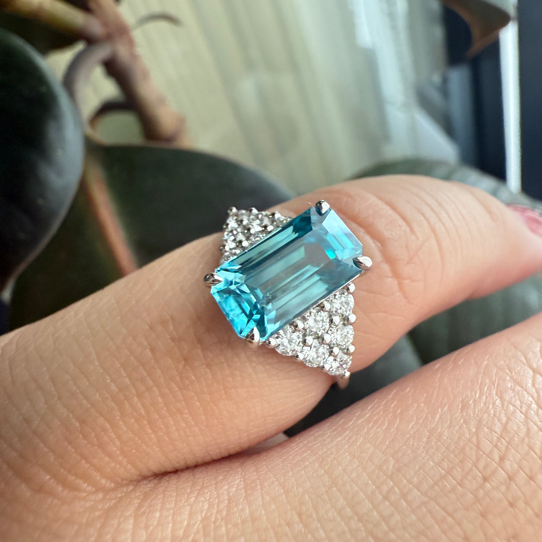 Blue Zircon and Diamond Ring in Platinum 950
