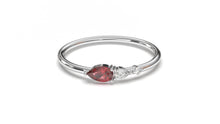 Load image into Gallery viewer, DIVINA Bloom: Single Rose II Ring - Divina Jewelry

