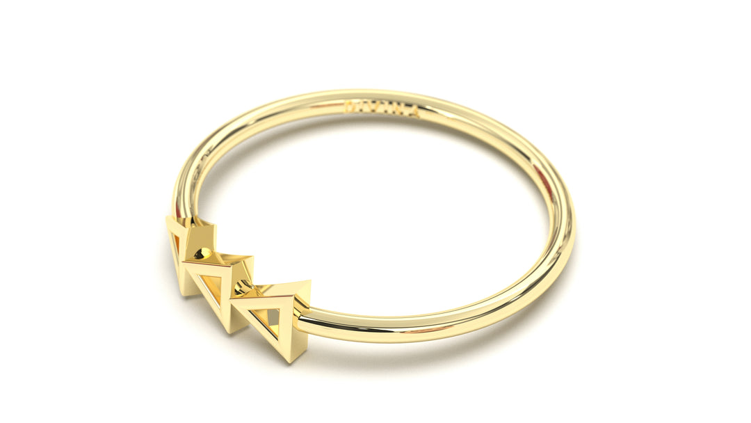 Ring with Three Pyramids as a Center Piece | Mix & Match Solo VIII