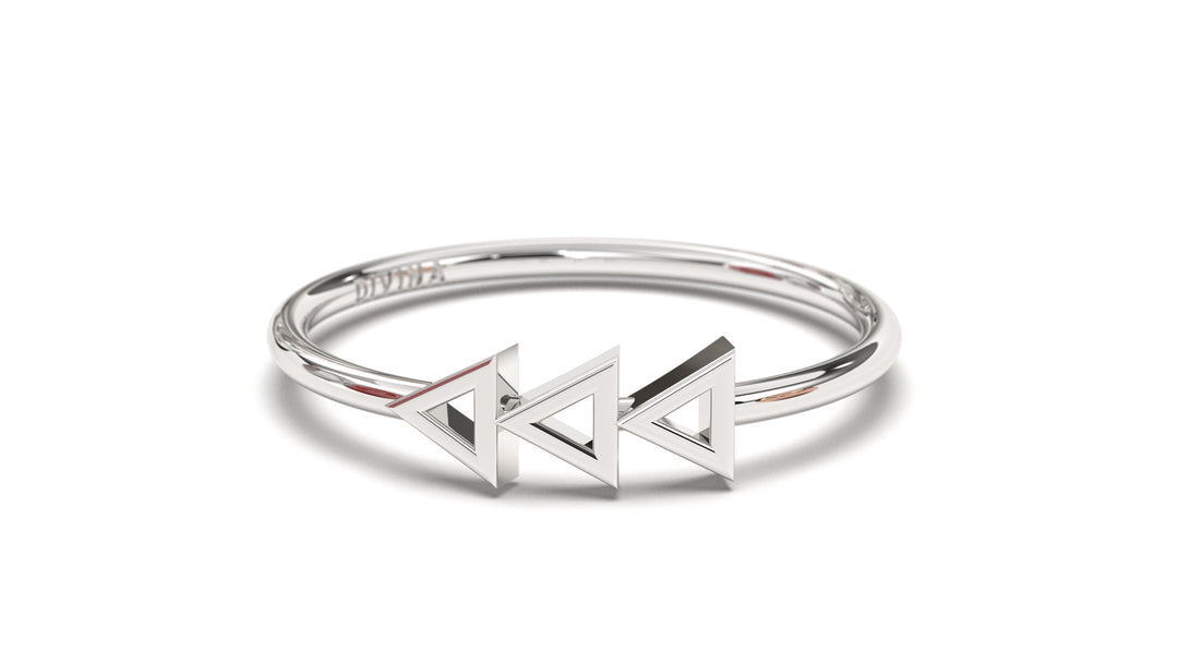 Ring with Three Pyramids as a Center Piece | Mix & Match Solo VIII